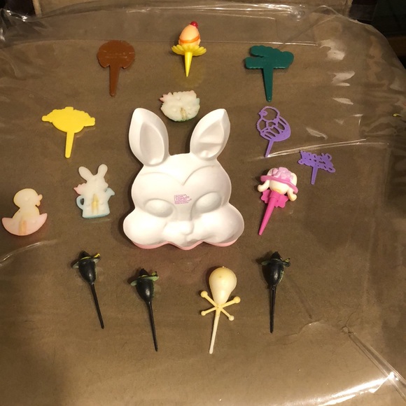 Cake/Cupcake Decorations - Picture 2 of 2